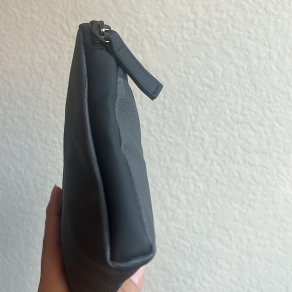 TUMI Toiletry Bag (small) - Picture 3 of 12